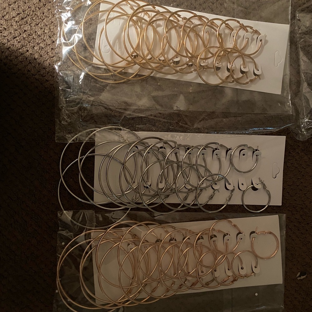 3sets of earrings never used
